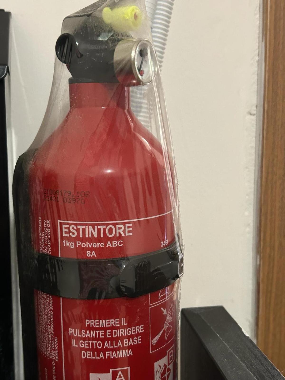 מסטרה Venice Night 25 Via Milano מראה חיצוני תמונה